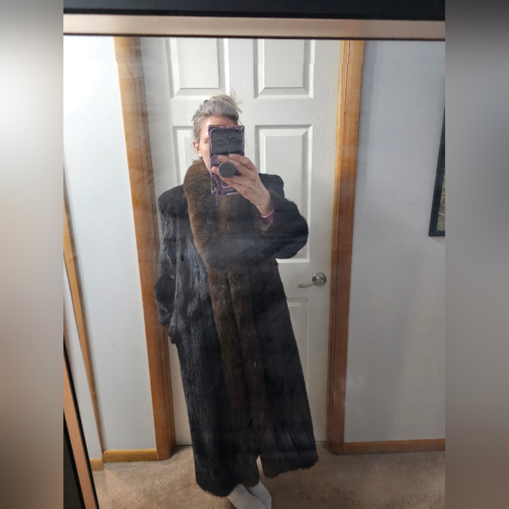 Gorgeous Two-Tone Brown Glam Mink Fur Coat With Bracelet Cuff Medium - Picture 2 of 13